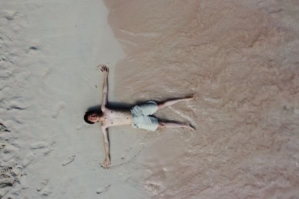 pink beach komodo island
