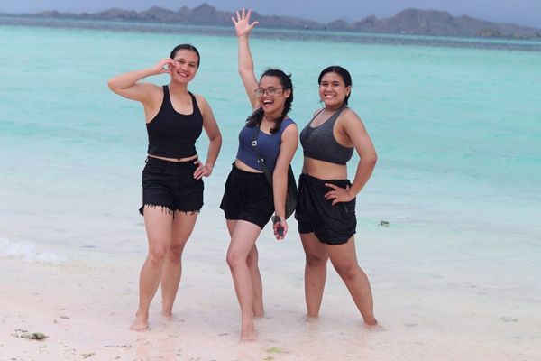 pink beach trip with friends