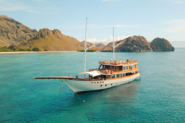 yumana pinishi labuan bajo