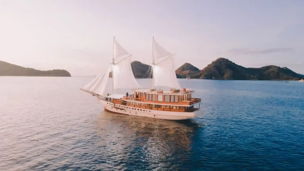 Komodo Tour
