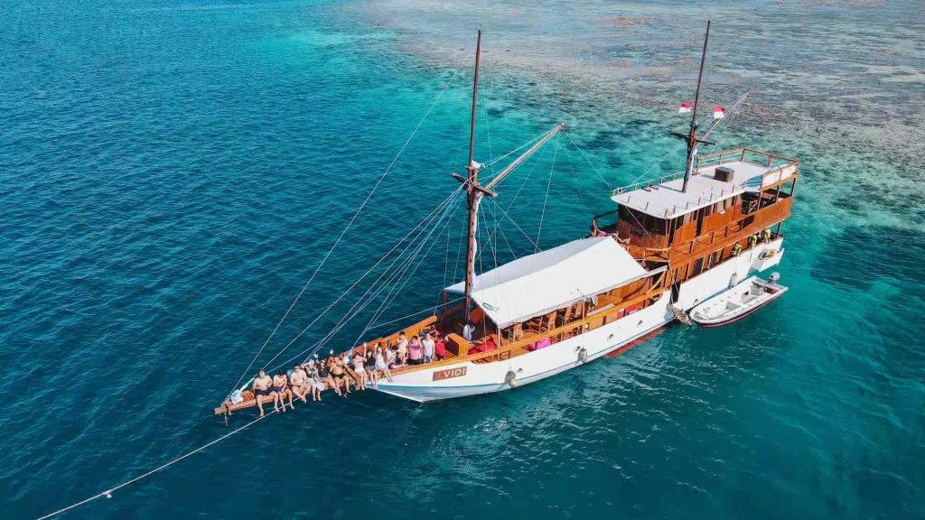 reef safe sunscreen komodo
