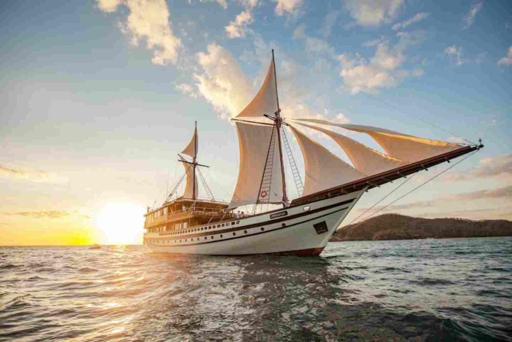 Komodo Island Tour from Labuan Bajo Price