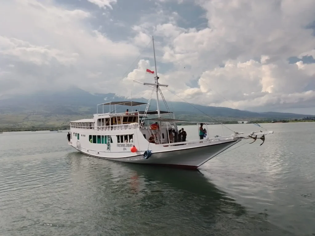 Komodo Island tour Wanua adventure