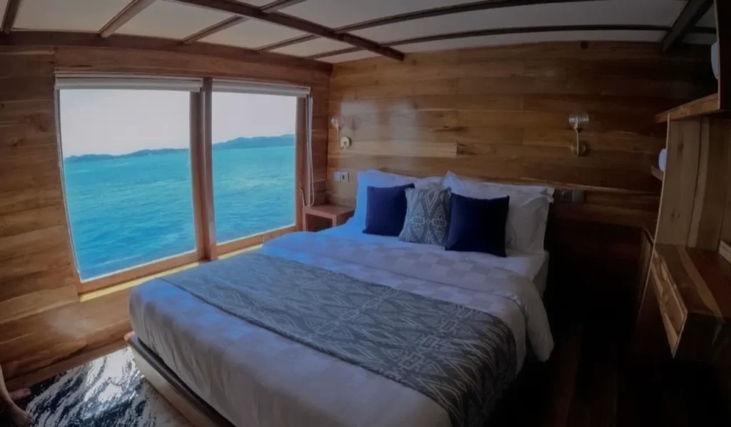 Komodo Tour Beds
