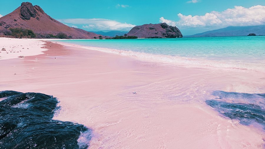 Padar Island to Pink Beach