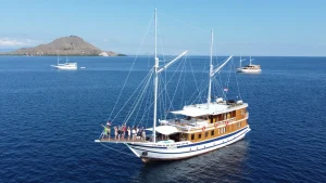 Sail Away Komodo