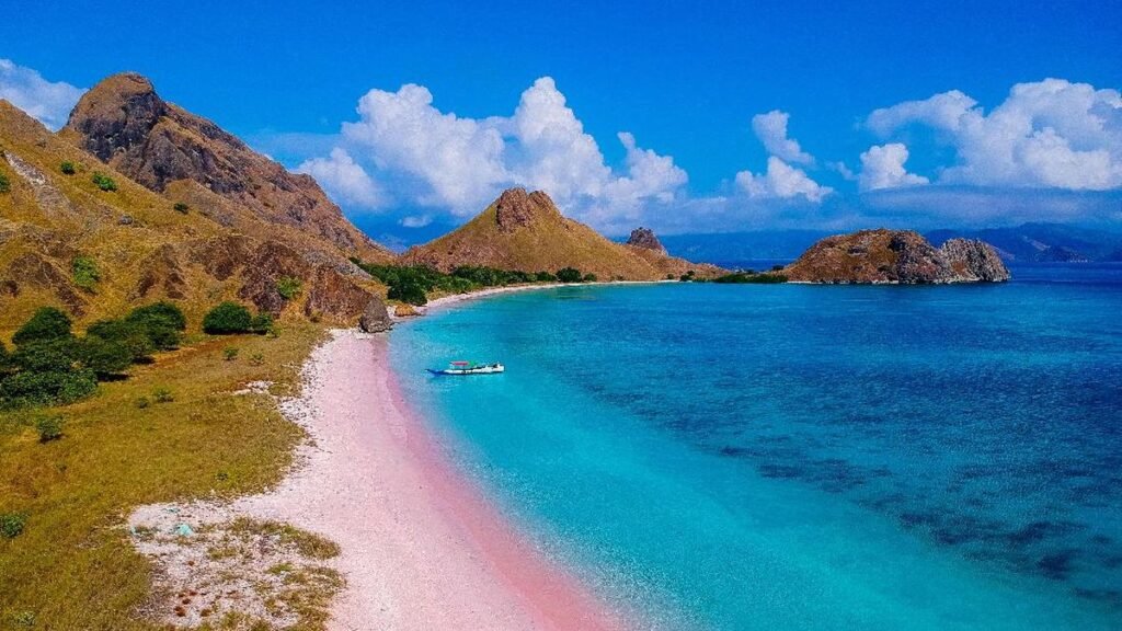 Komodo Island boat trip 4 days