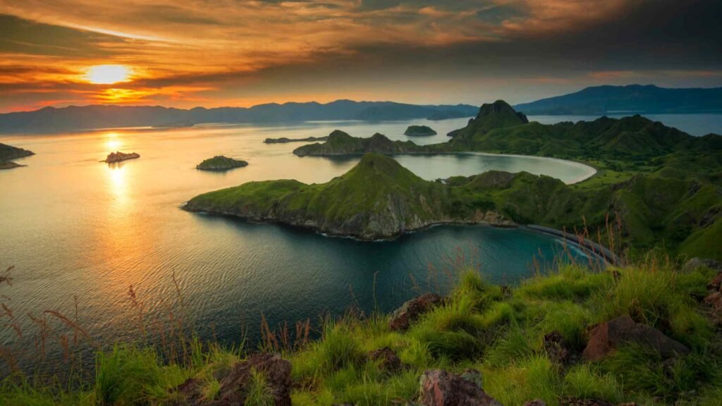 Komodo Island trip boat