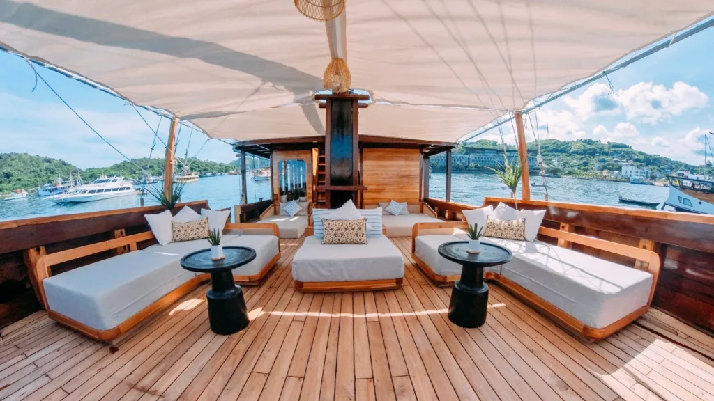 Komodo Luxury Tour Reviews