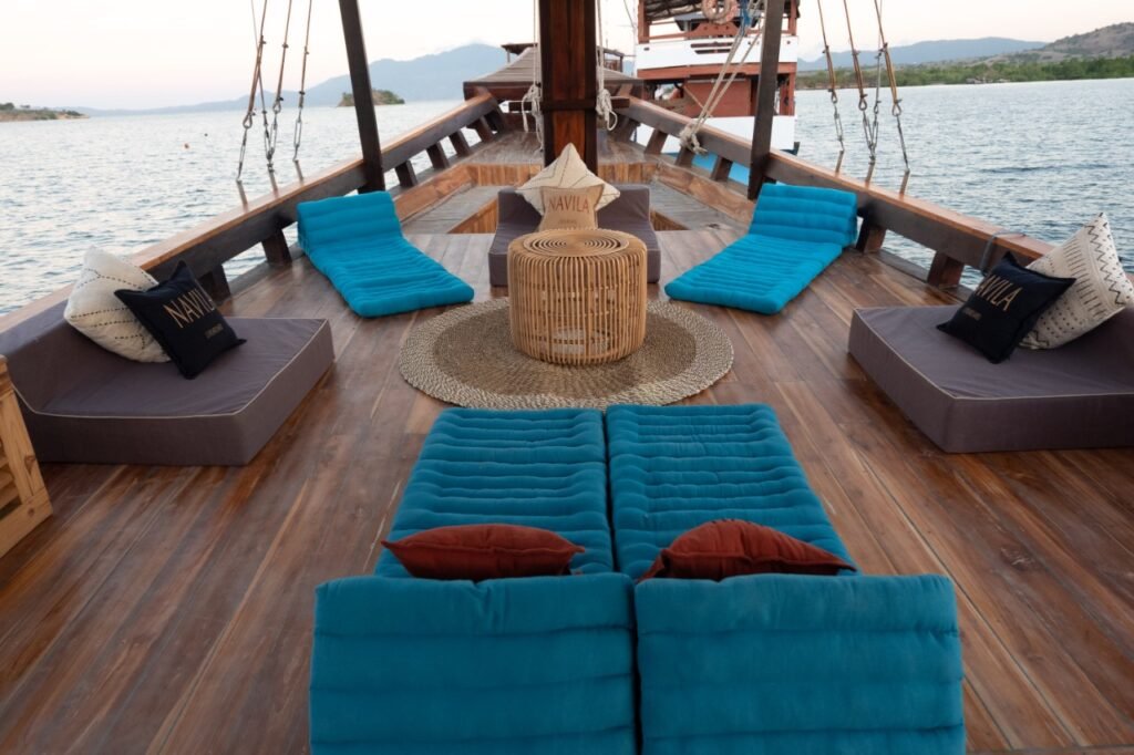 komodo tour liveaboard