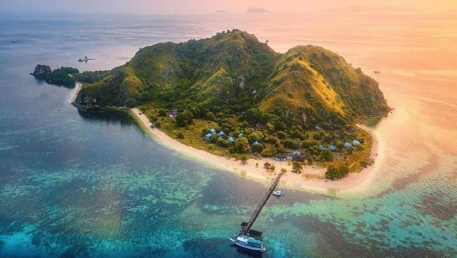 Kanawa Island coordinates