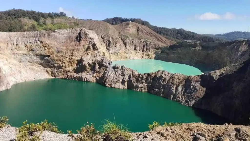 Kelimutu Lake