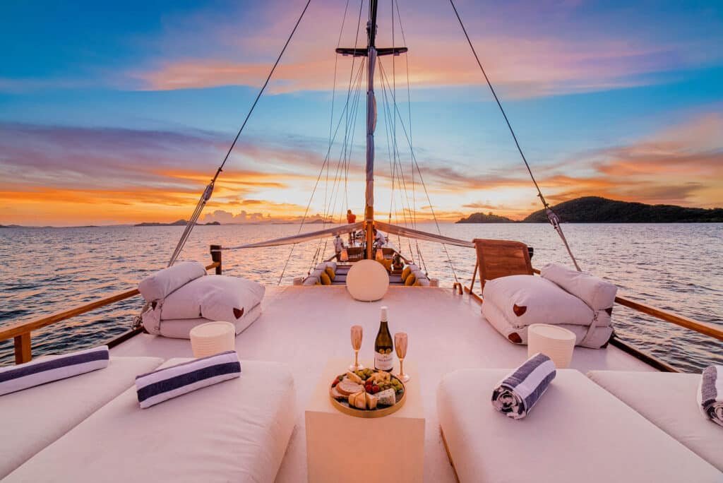 sailing Komodo Indonesia