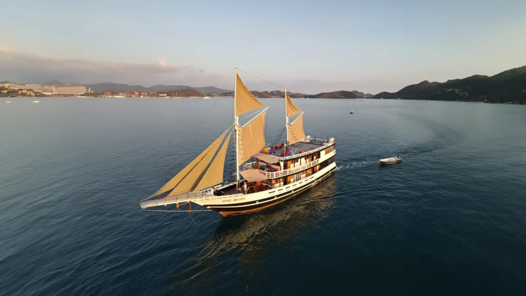 harga Sailing Labuan Bajo