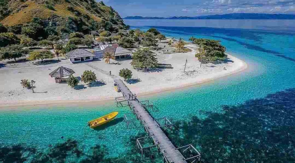 Kanawa Island day trip