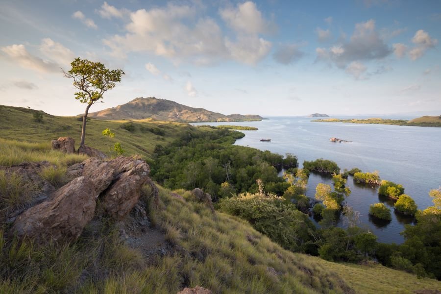 Komodo overland tour