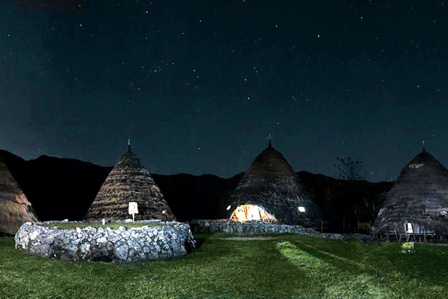 Wae Rebo night
