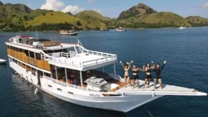 Komodo island tour 5 days