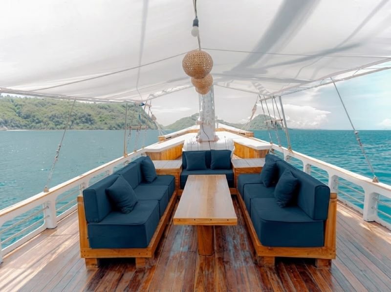 Komodo tour package