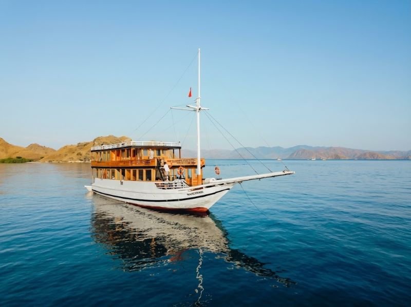 Komodo island tour