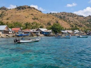 komodo village tour